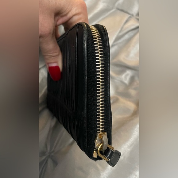 EUC, Prada Black Leather, Ruched, Long Wallet, with Paperwork - Picture 6 of 16